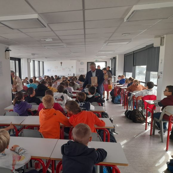 Remise des calculatrices aux 6e